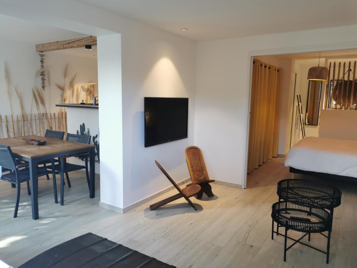 Casa Louise Suites And Spas Privatifs Σαιντ-Μαξίμ Εξωτερικό φωτογραφία