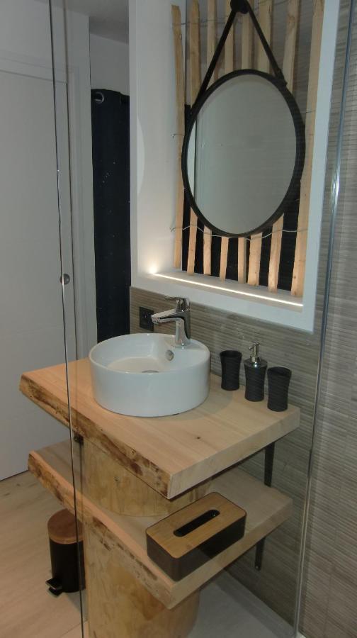 Casa Louise Suites And Spas Privatifs Σαιντ-Μαξίμ Εξωτερικό φωτογραφία